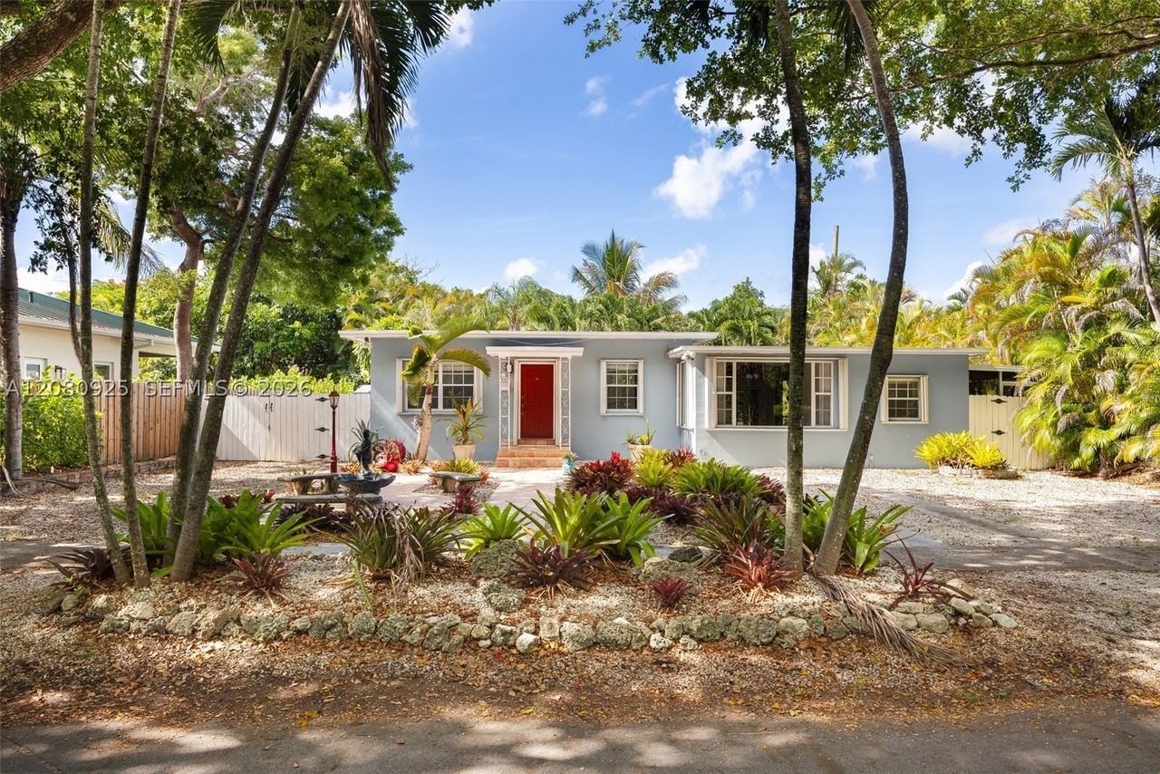 5960 Sw 46th Ter - Photo 5 of 25