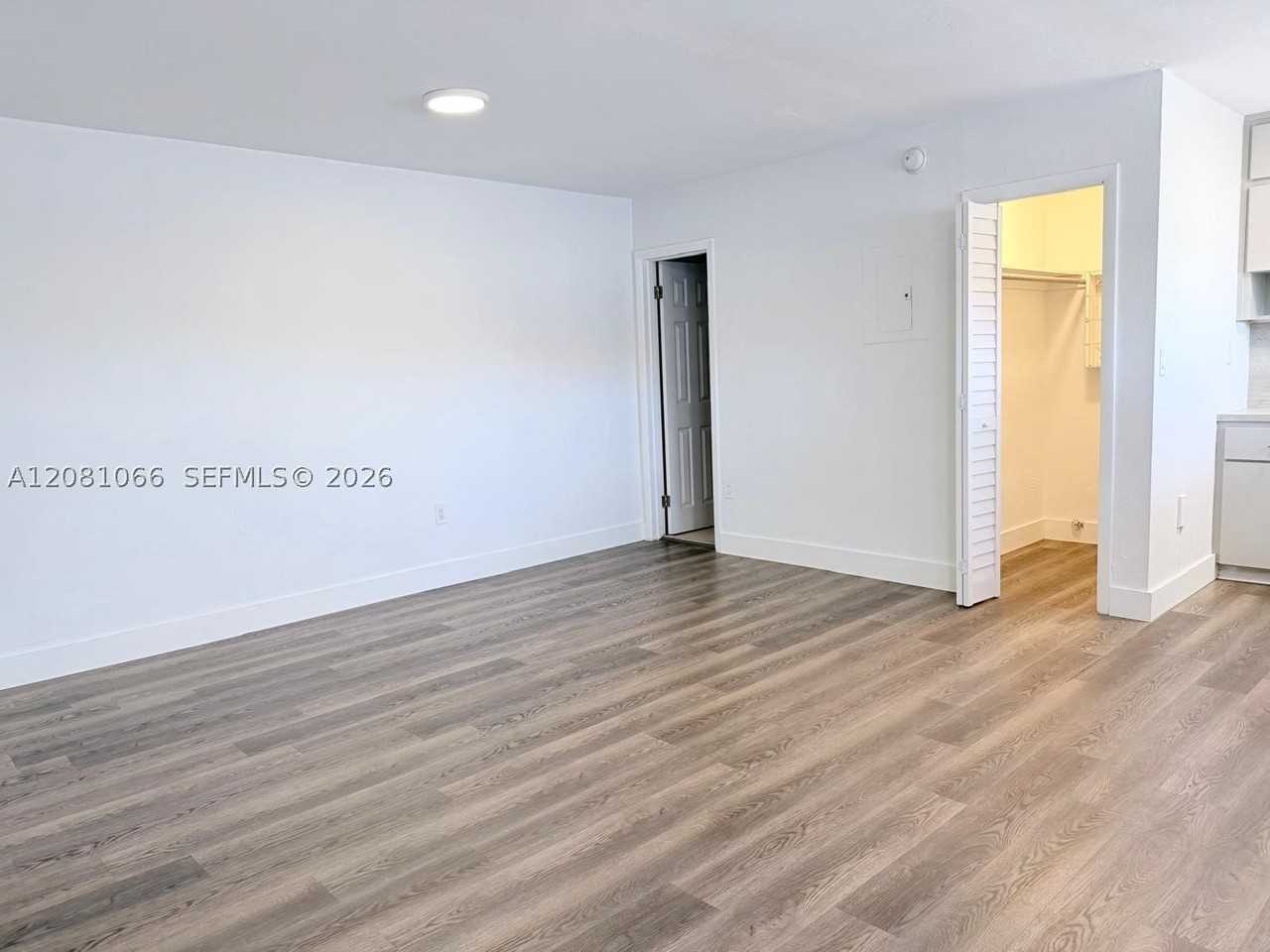 100 Madeira Ave #7 - Photo 2 of 21