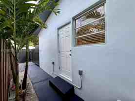 7135 Sw 22nd St #A - Photo 1 of 1