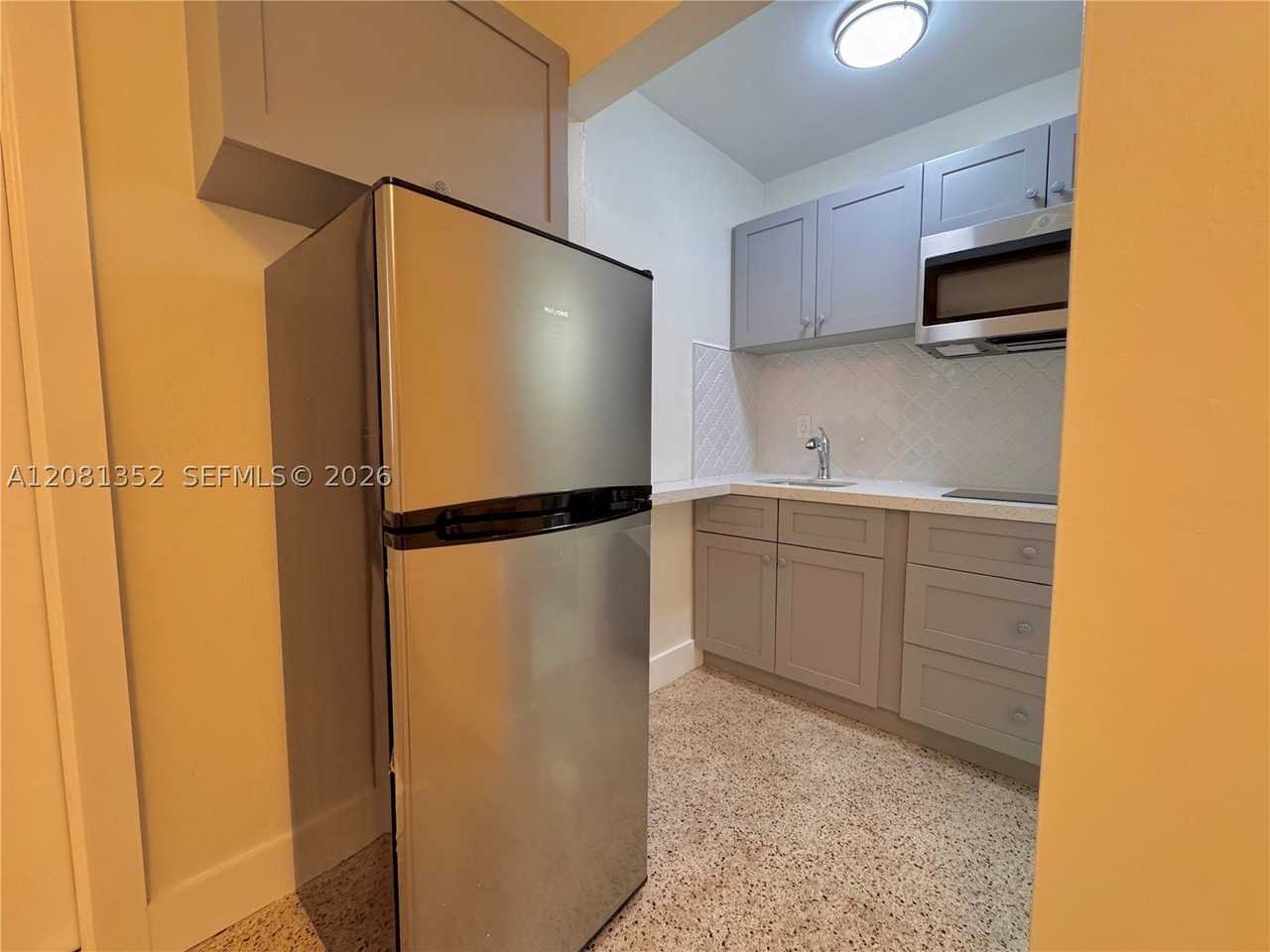 7137 Sw 22nd St #BACK - Photo 4 of 9