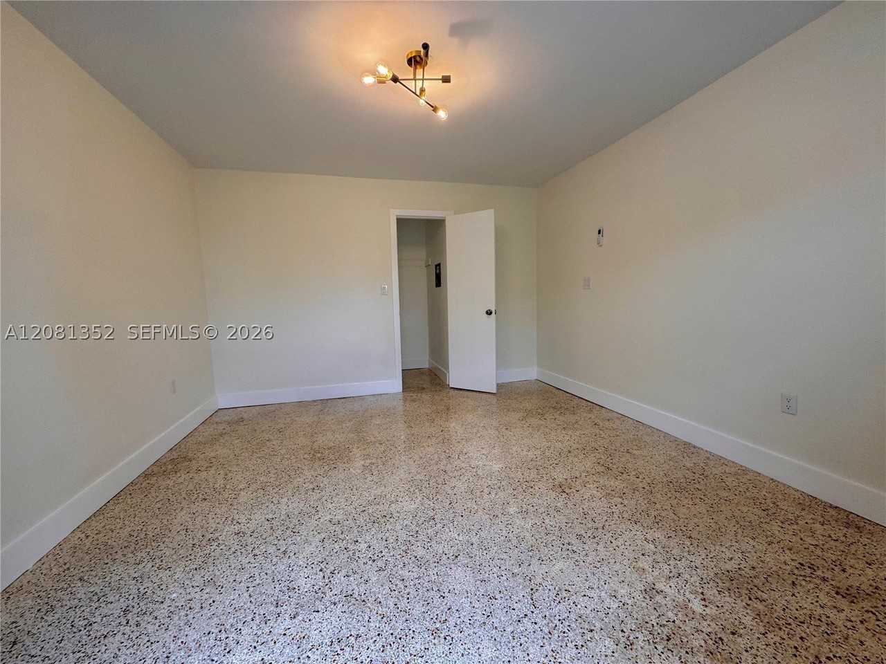 7137 Sw 22nd St #BACK - Photo 6 of 9