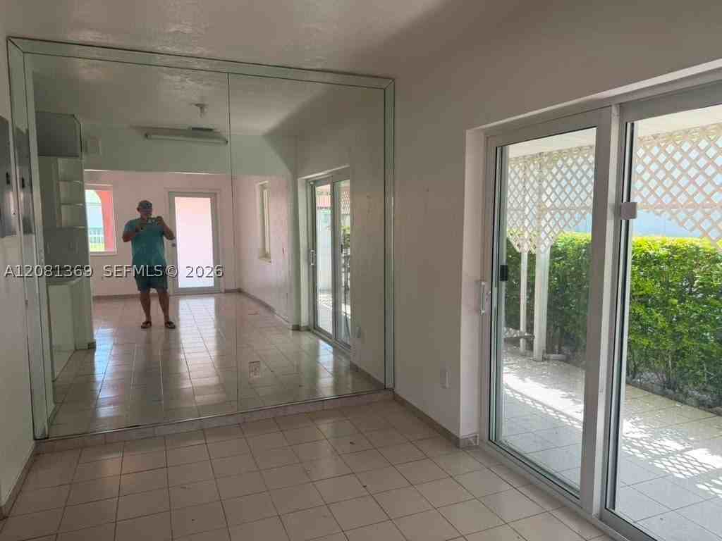 3500 Nw 16th Ter - Photo 2 of 21