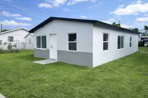 featured image of 1405 Nw 5th Ct #2
