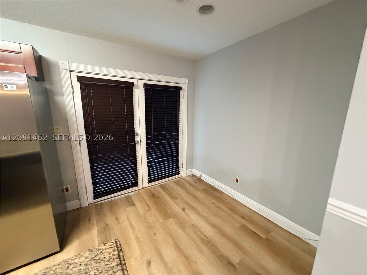 2908 S Edgehill Ln #2908 - Photo 7 of 24
