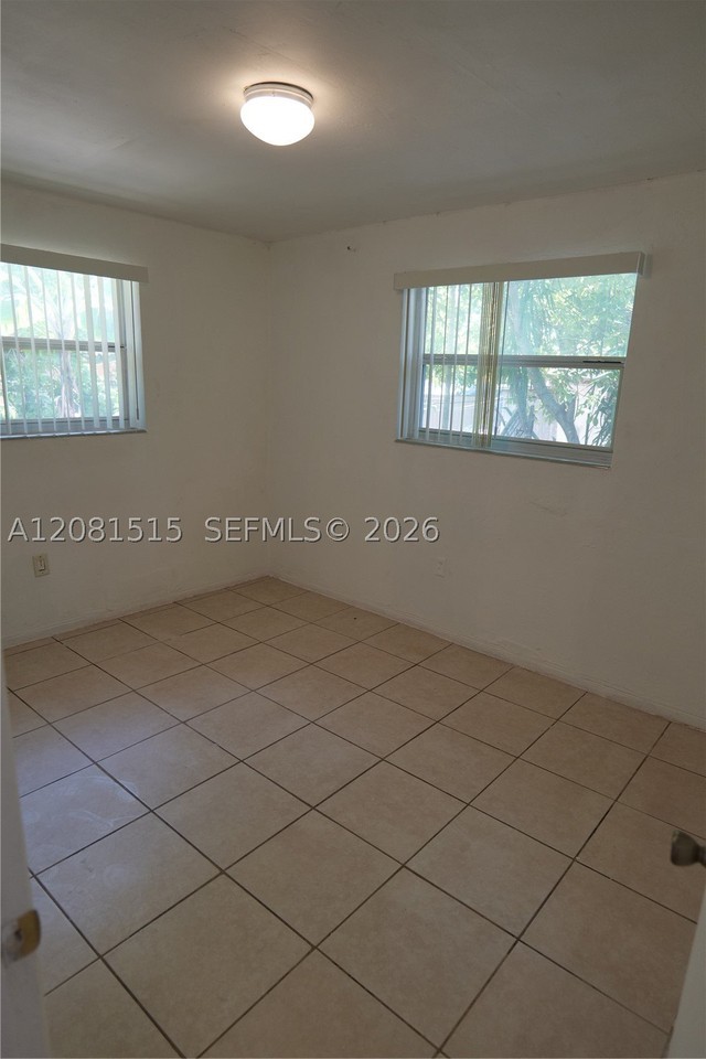 1840 Nw 112th St - Photo 3 of 3