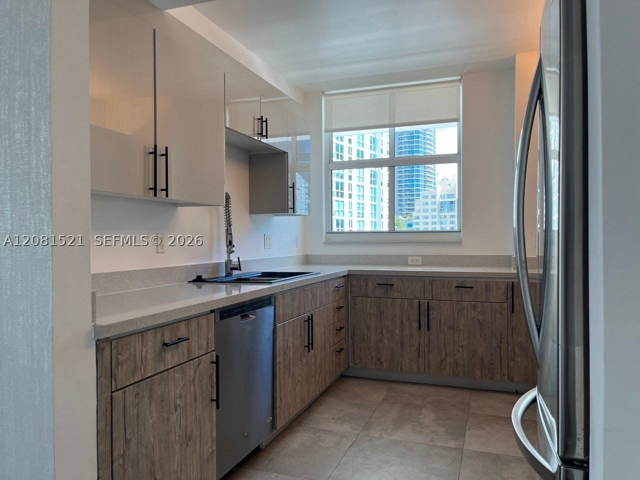 1250 S Miami Ave #1414 - Photo 3 of 25
