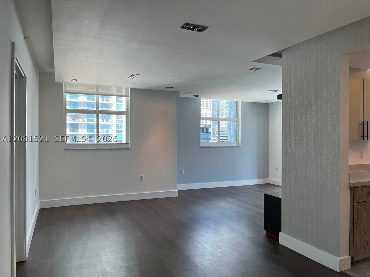 1250 S Miami Ave #1414 - Photo 4 of 25