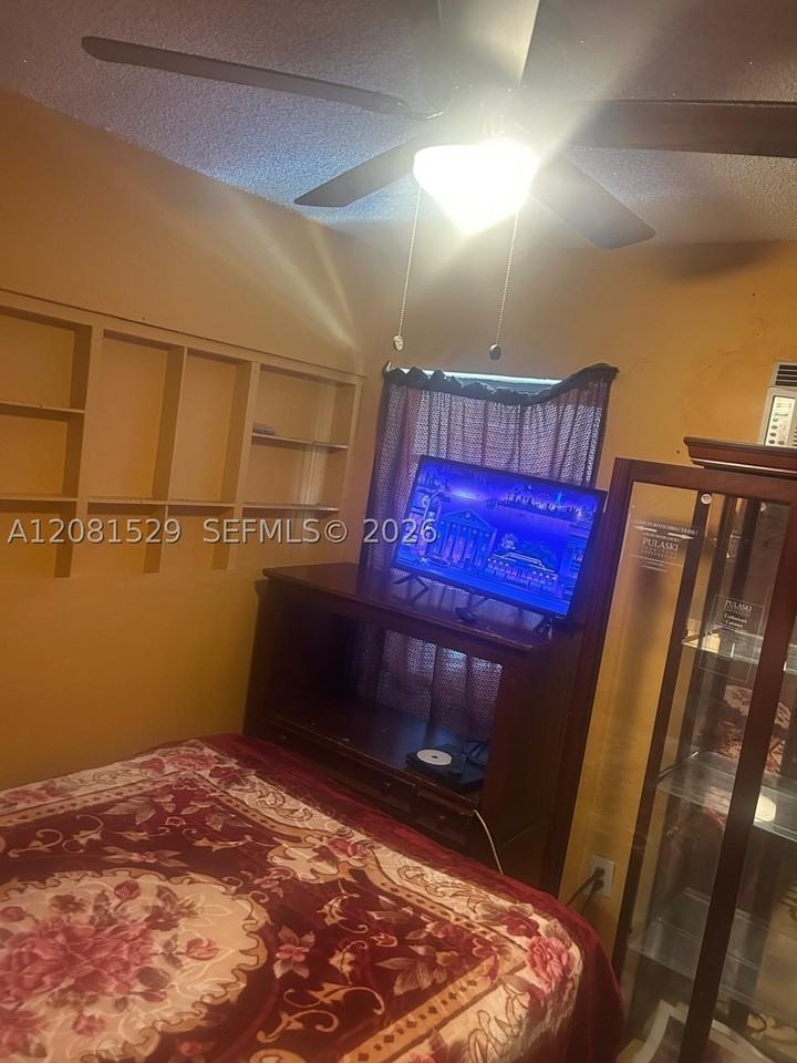 115 Nw 193rd St #2 - Photo 2 of 17