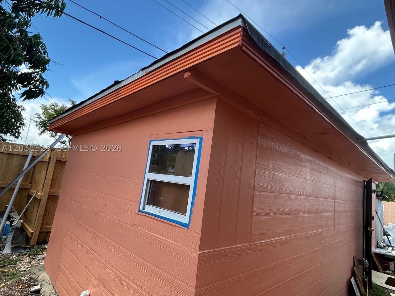 115 Nw 193rd St #2 - Photo 6 of 17