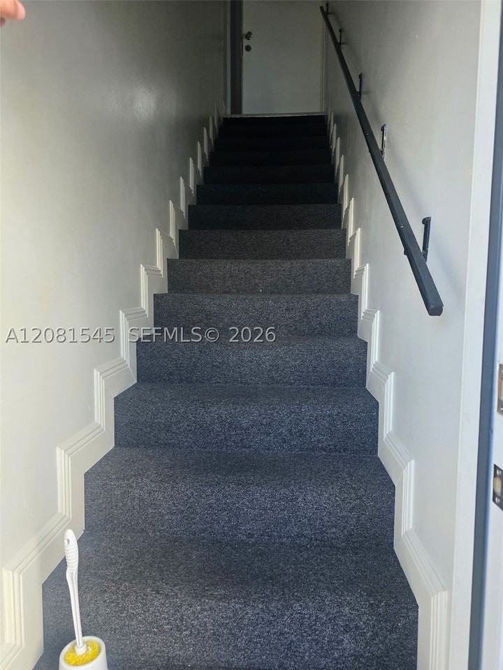 1575 Nw 1st St #3 - Photo 2 of 14