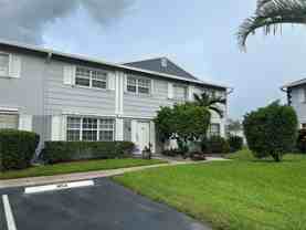 1854 Sw 81st Ter #6-17 - Photo 1 of 1