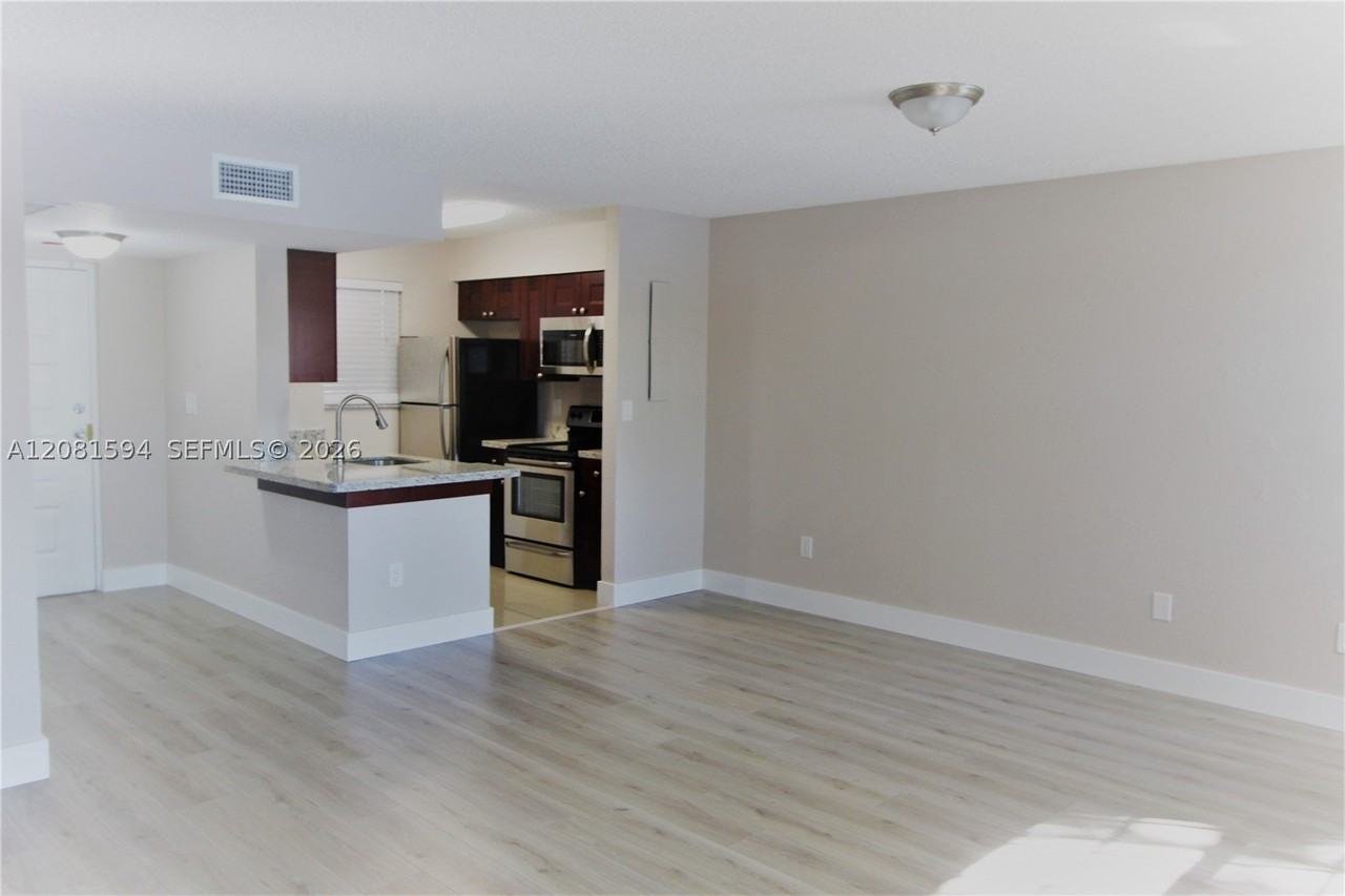 2880 N Oakland Forest Dr #212 - Photo 3 of 30