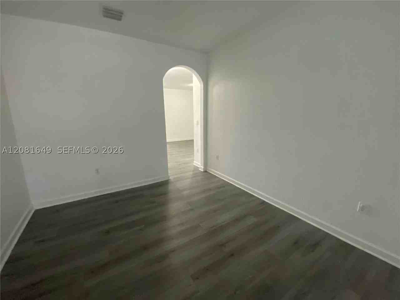 8986 Sw 225th St - Photo 4 of 20