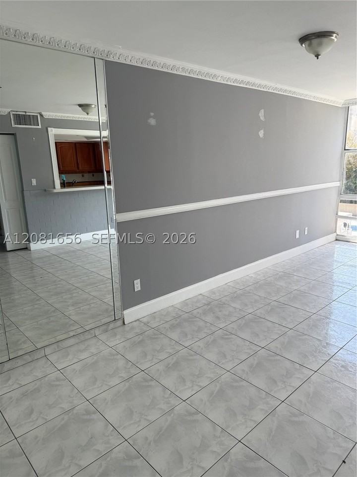 210 172nd St #326
