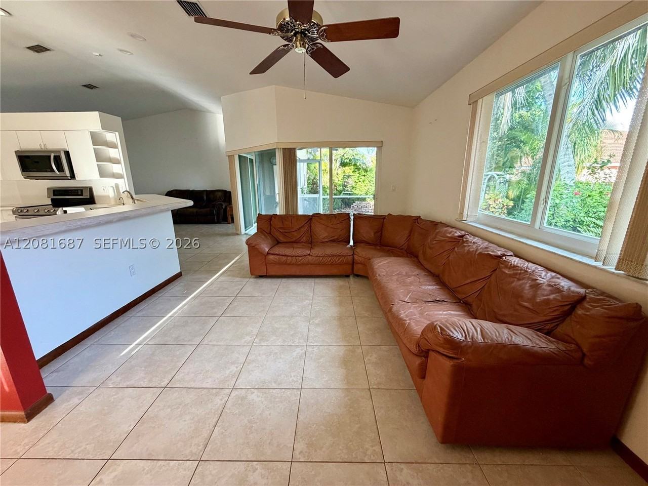 7920 Sw 204th St - Photo 6 of 44