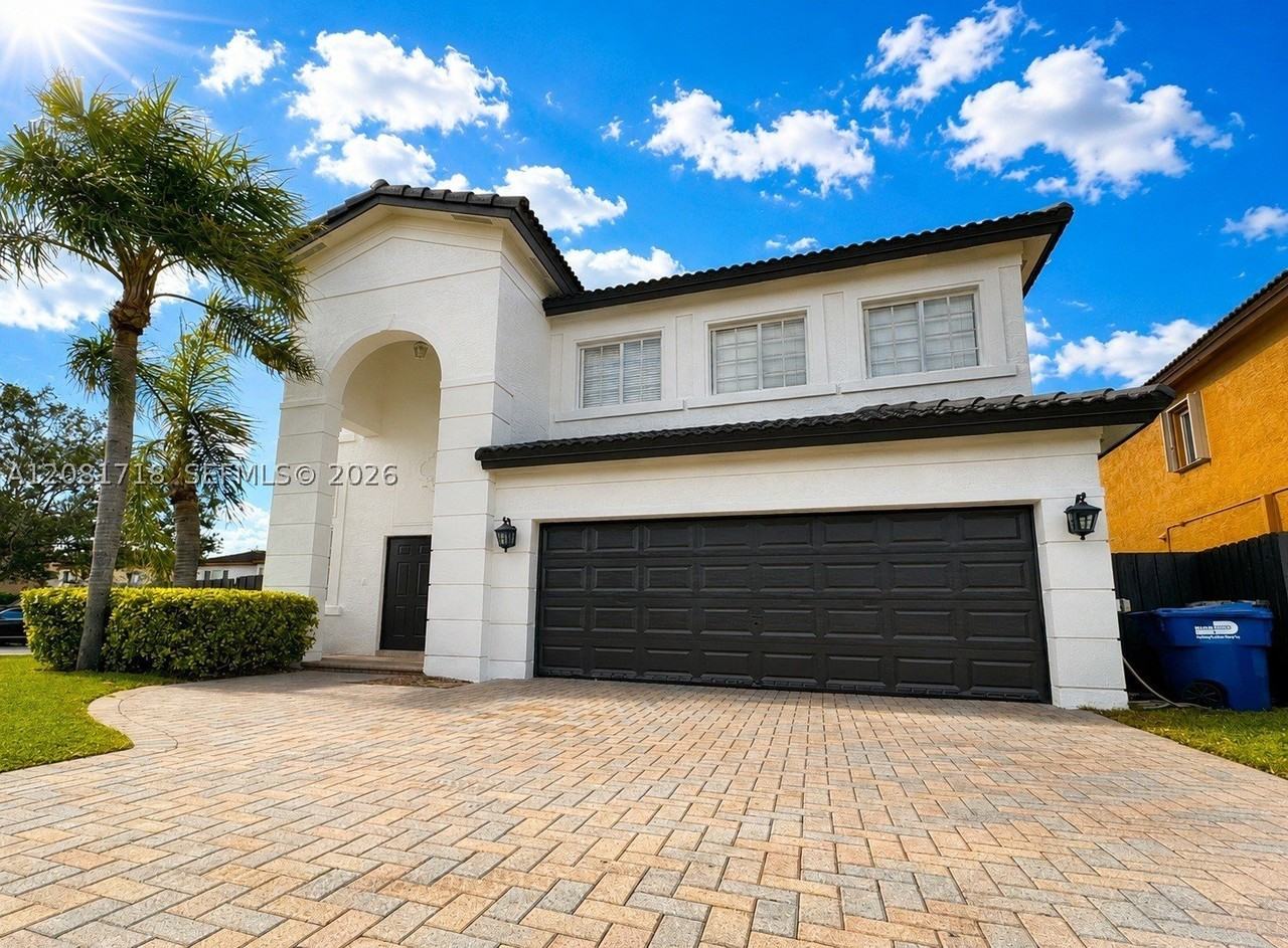 15813 Sw 140th St - Photo 2 of 29