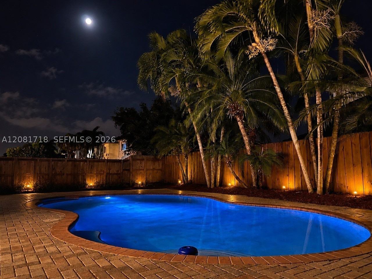 15813 Sw 140th St - Photo 3 of 29