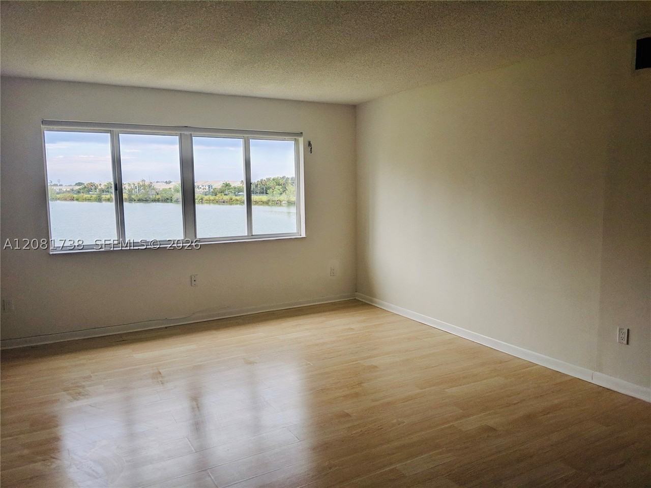 14820 Naranja Lakes Blvd #D3F - Photo 3 of 13