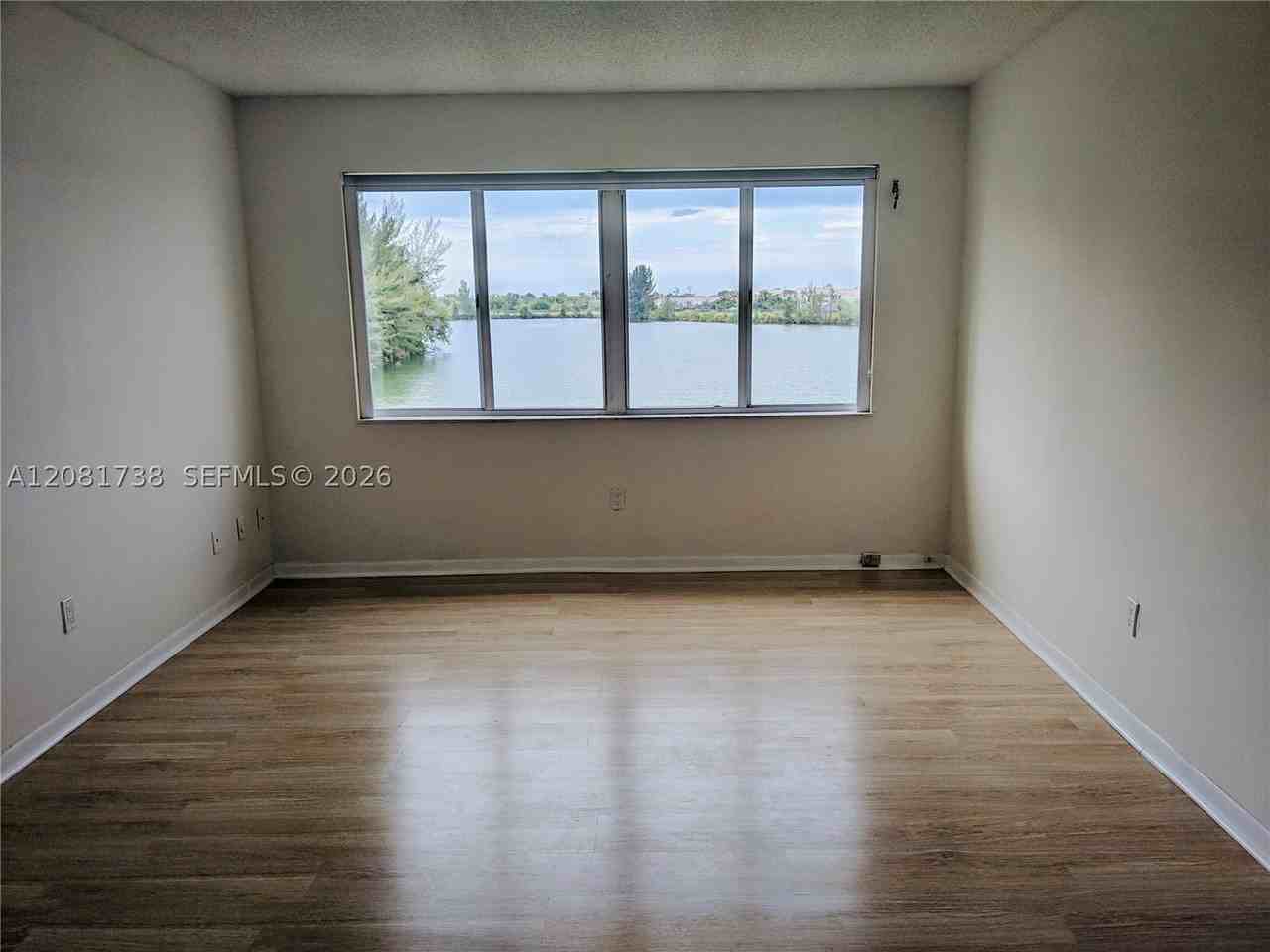 14820 Naranja Lakes Blvd #D3F - Photo 4 of 13