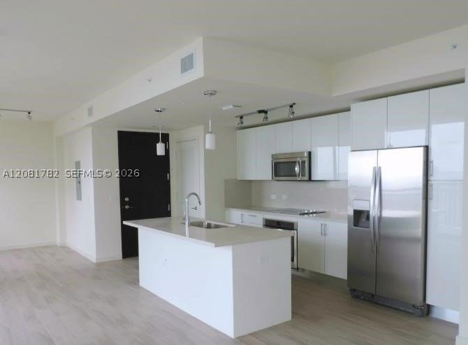 999 Sw 1st Ave #2503