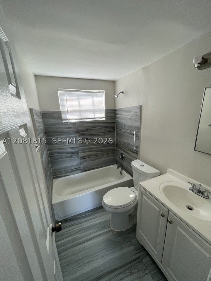 821 Nw 7th Ave #2 - Photo 4 of 5
