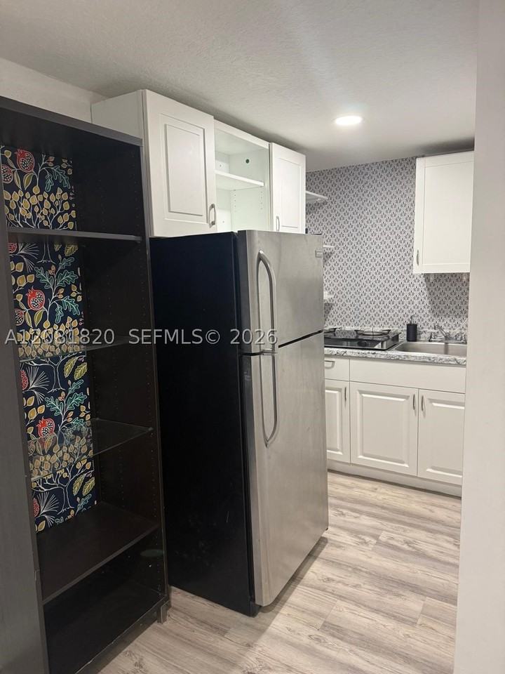 21651 Sw 98th Pl #0 - Photo 2 of 8