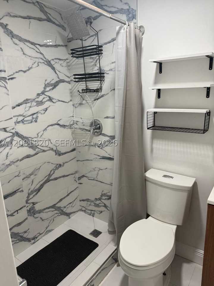 21651 Sw 98th Pl #0 - Photo 7 of 8