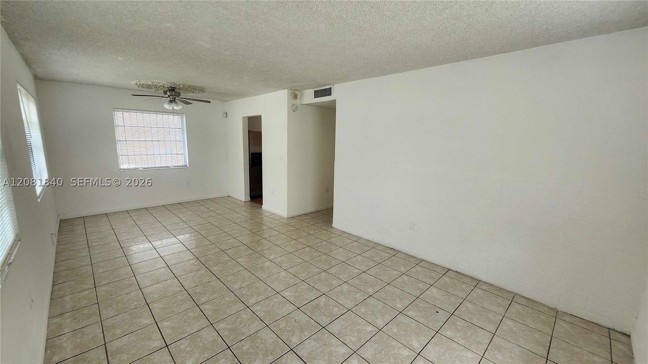 15813 Nw 38th Pl #15813 - Photo 4 of 15