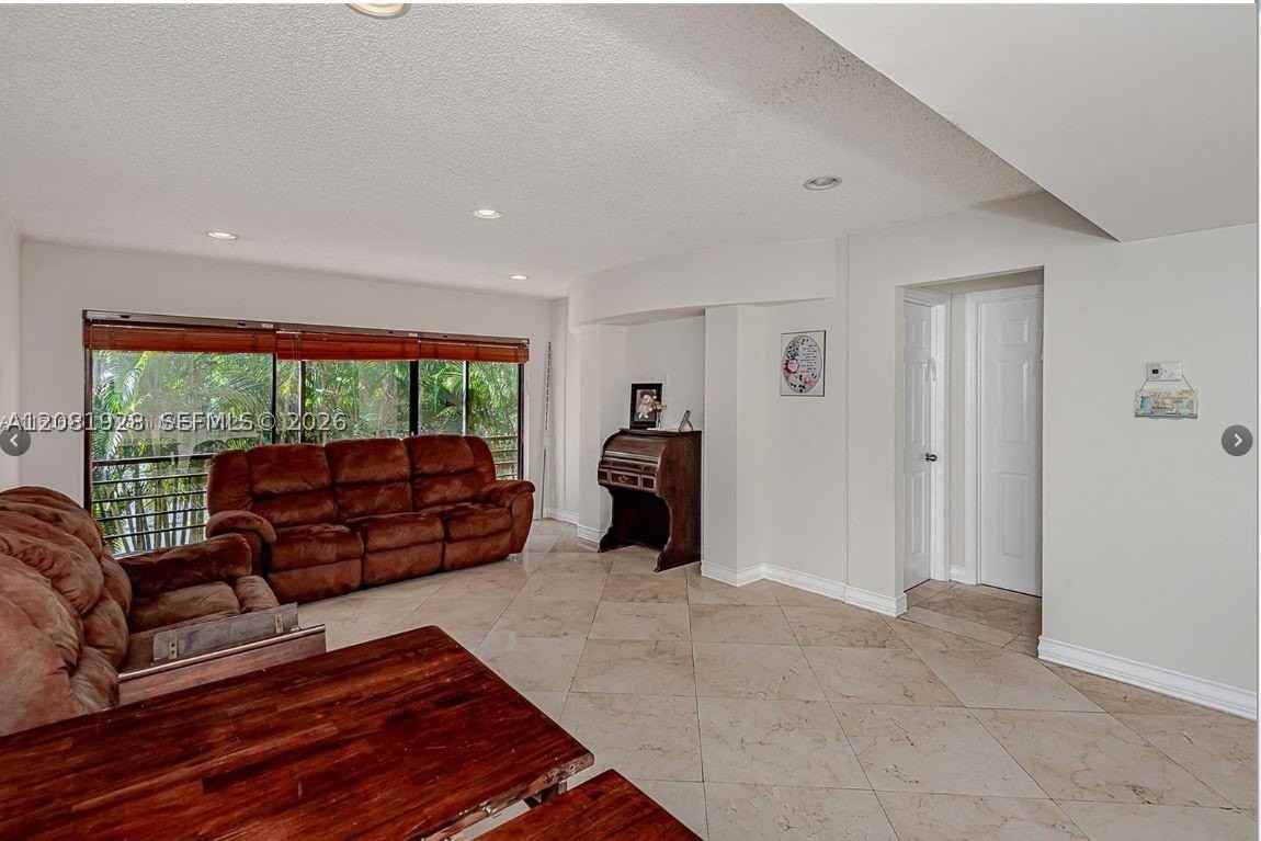 4000 N Hills Dr #29 - Photo 2 of 27