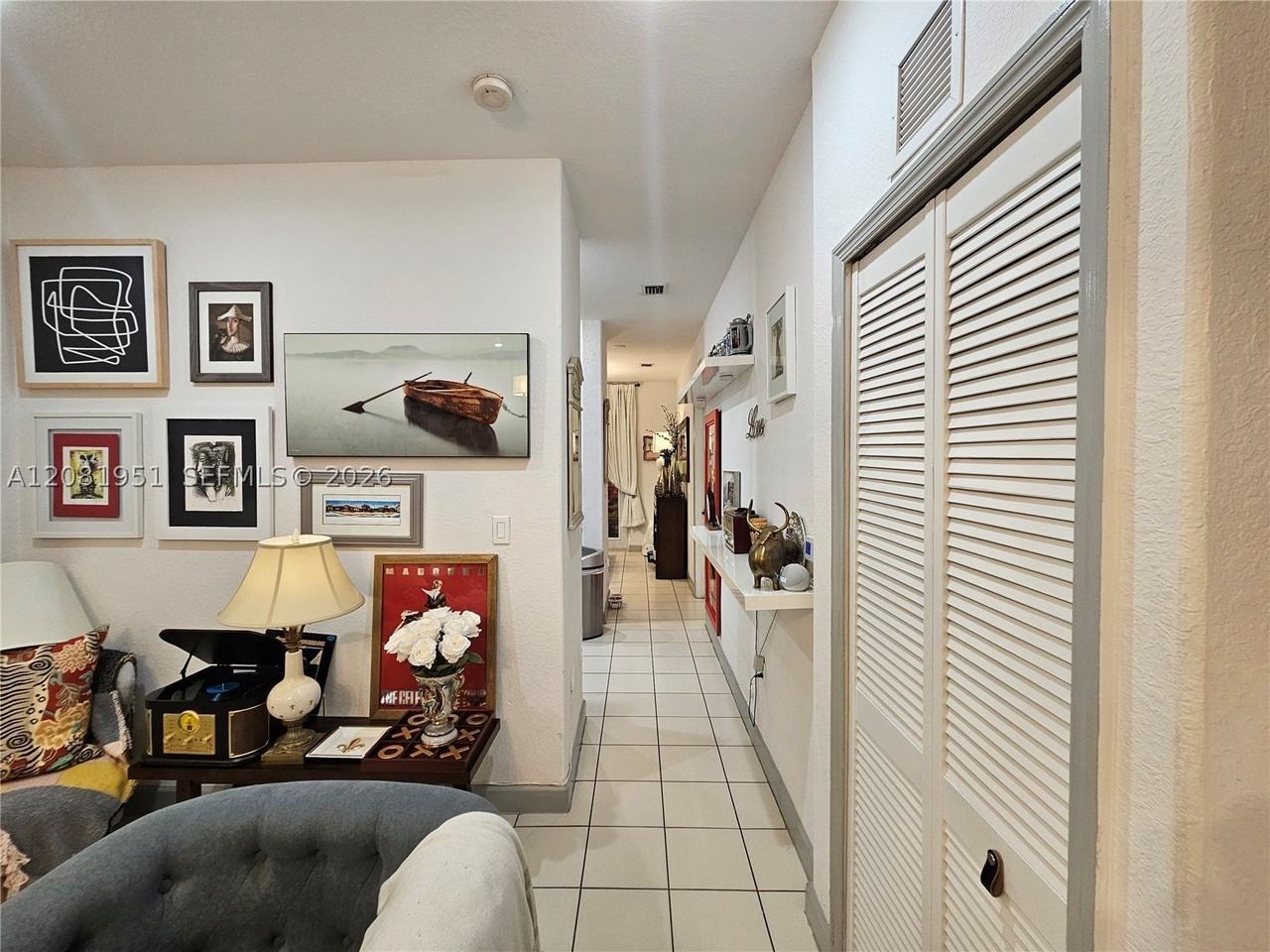1661 Se 28th St #105 - Photo 4 of 26