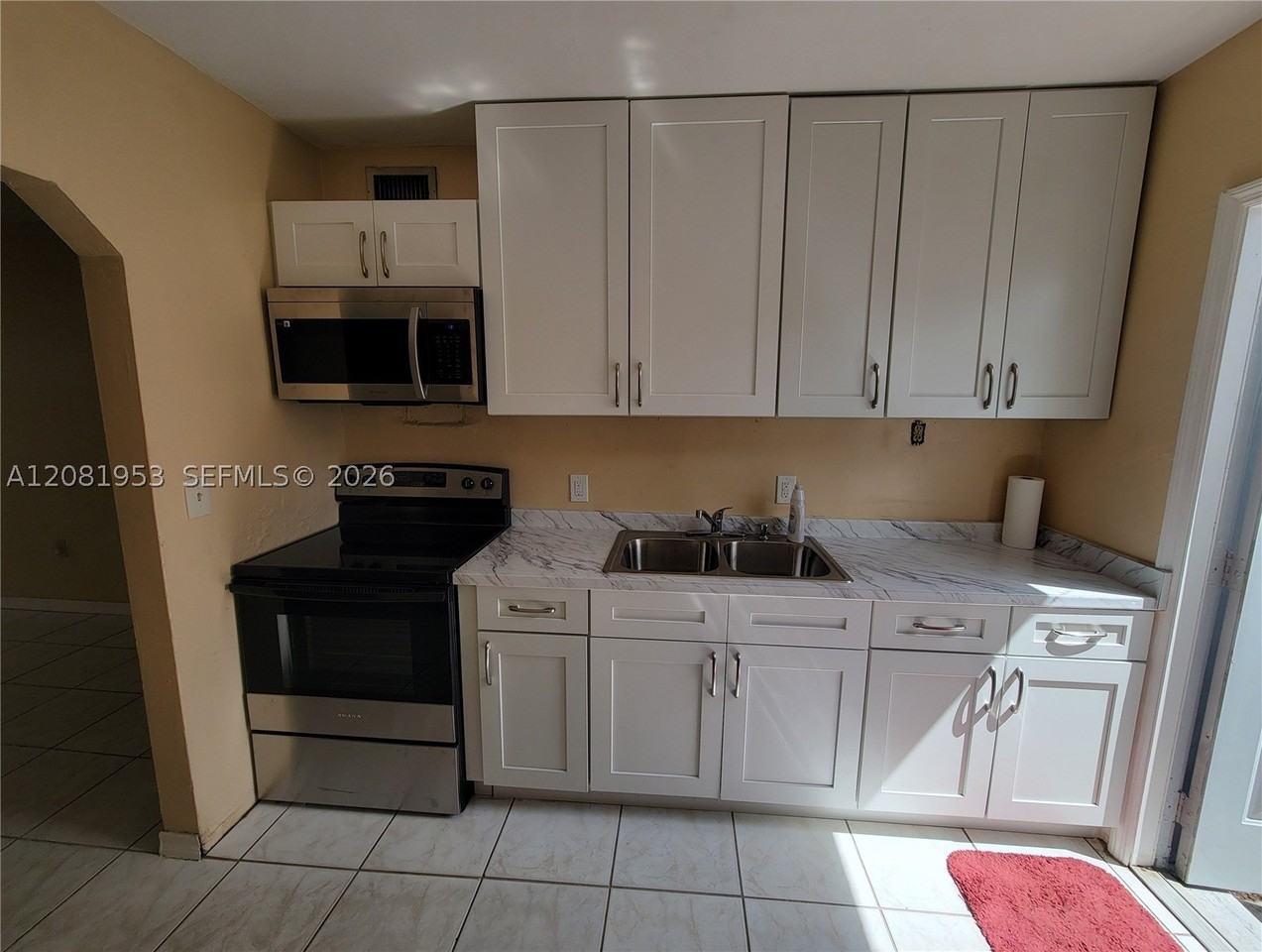 7015 Nw 4th Ct #7017 - Photo 4 of 9