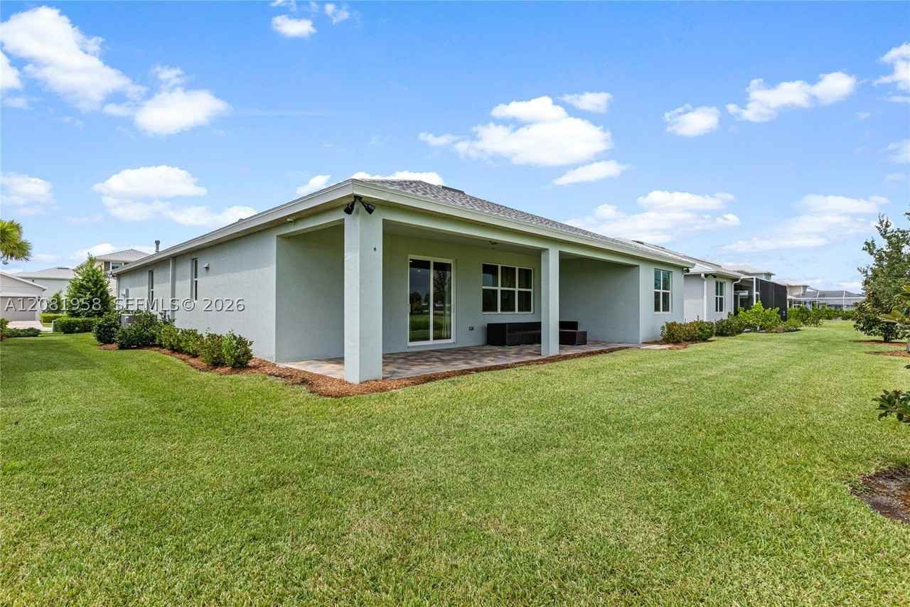 10407 Sw Captiva Dr #0 - Photo 6 of 50