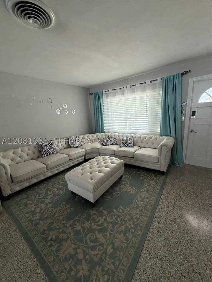 52 45th Ave - Photo 4 of 21