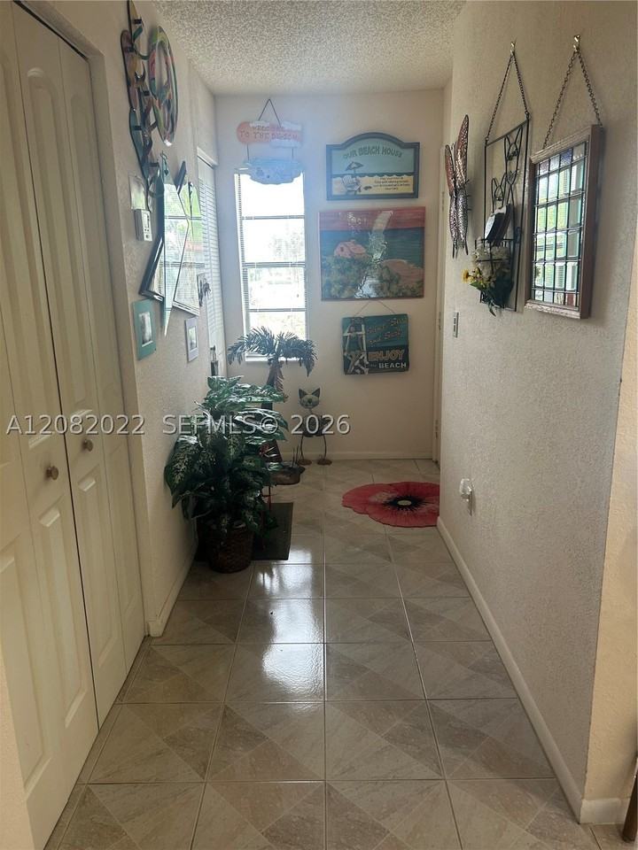 9205 Pecky Cypress Ln #8F - Photo 2 of 19