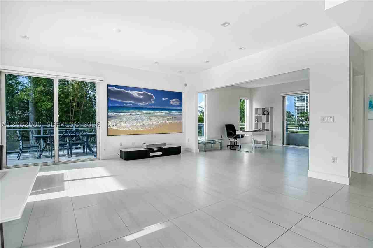 6100 N Ocean Dr #2N - Photo 4 of 50
