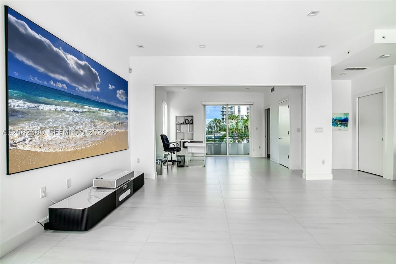 6100 N Ocean Dr #2N - Photo 5 of 50