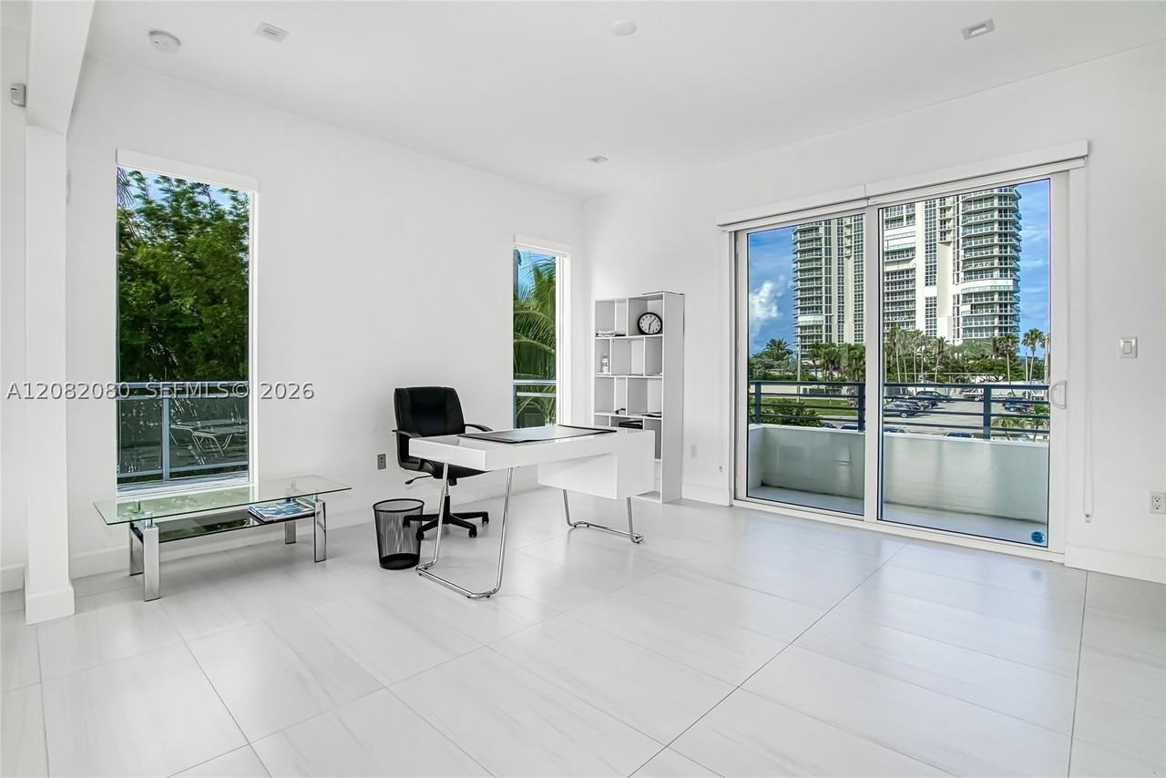 6100 N Ocean Dr #2N - Photo 7 of 50