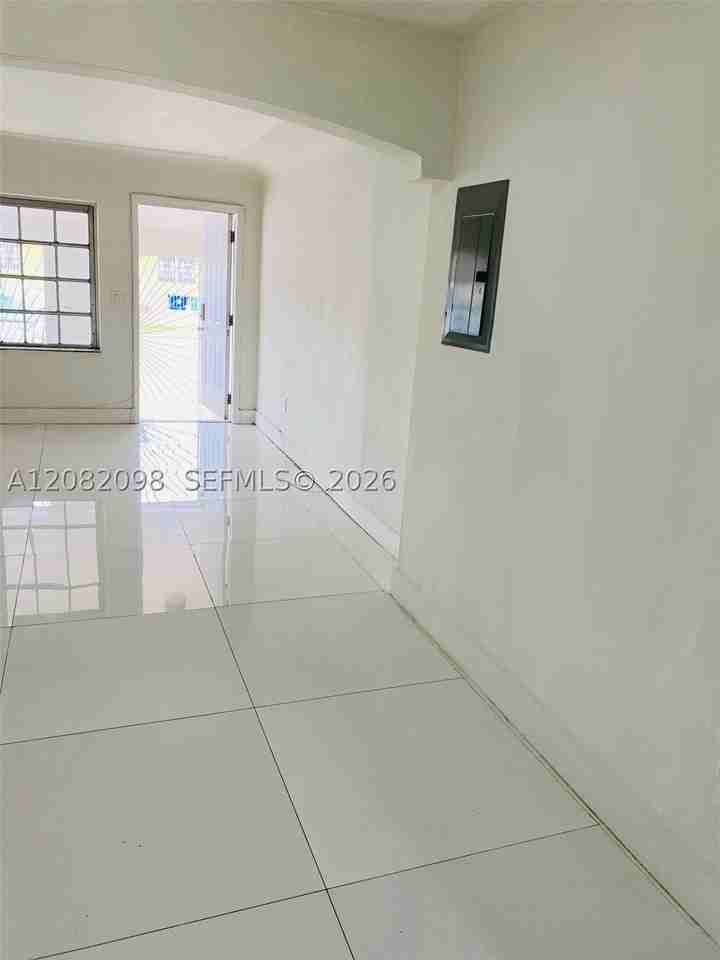 3335 Sw 26th St #3335 - Photo 3 of 22