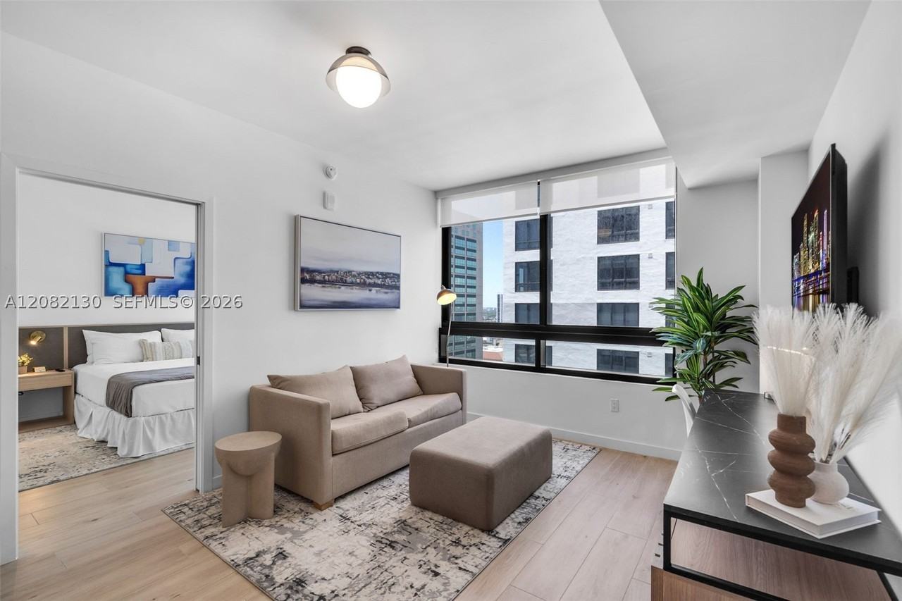 225 N Miami Ave #2510
