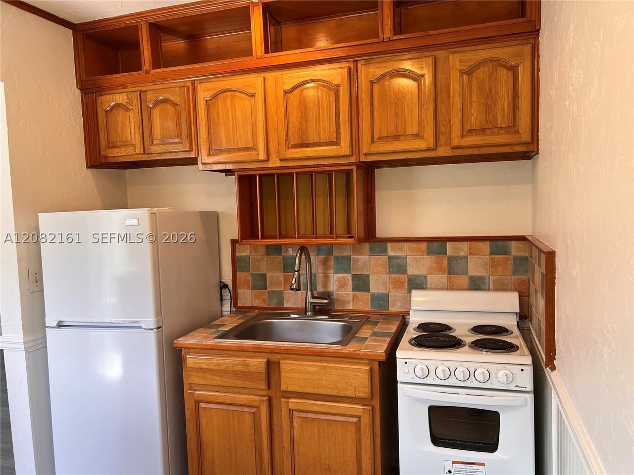 223 S J St #2 - Photo 6 of 10