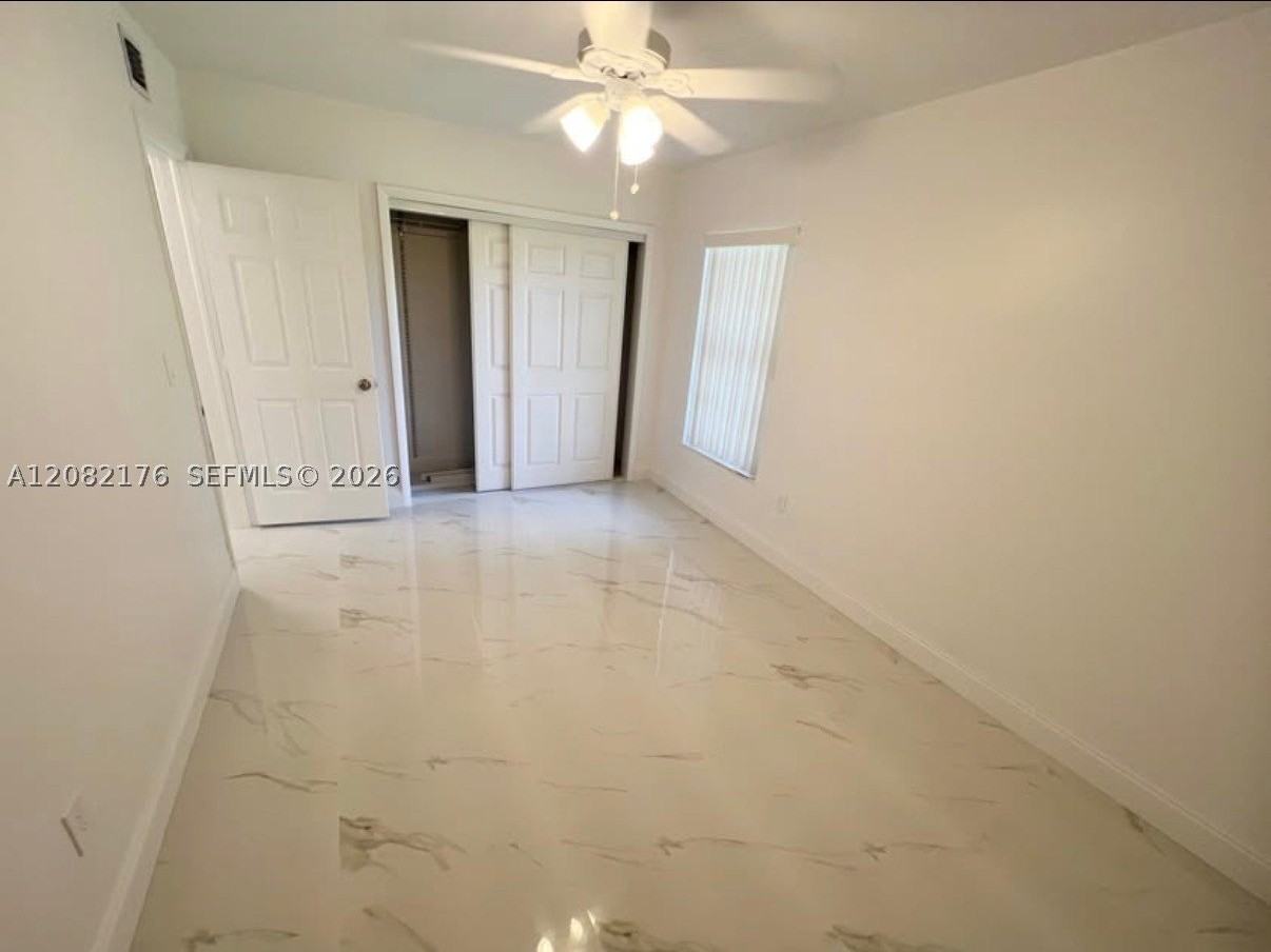 752 Nw 4th St #5 - Photo 7 of 16