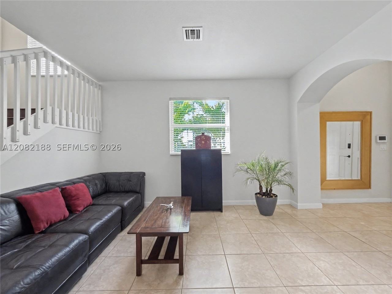 363 Ne 25th Ter #0 - Photo 7 of 39