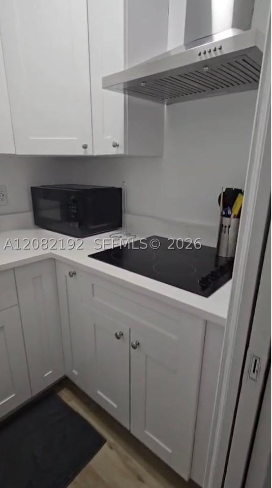 5600 Nw 76th Pl #B - Photo 5 of 6
