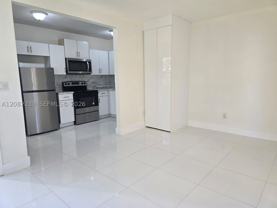 1945 Ne 171st St #3 - Photo 1 of 1