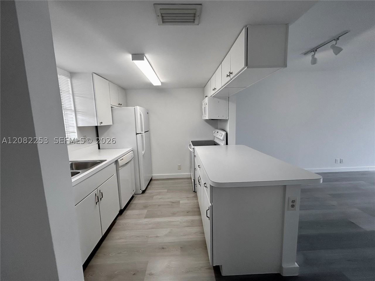6324 La Costa Dr #B - Photo 3 of 30