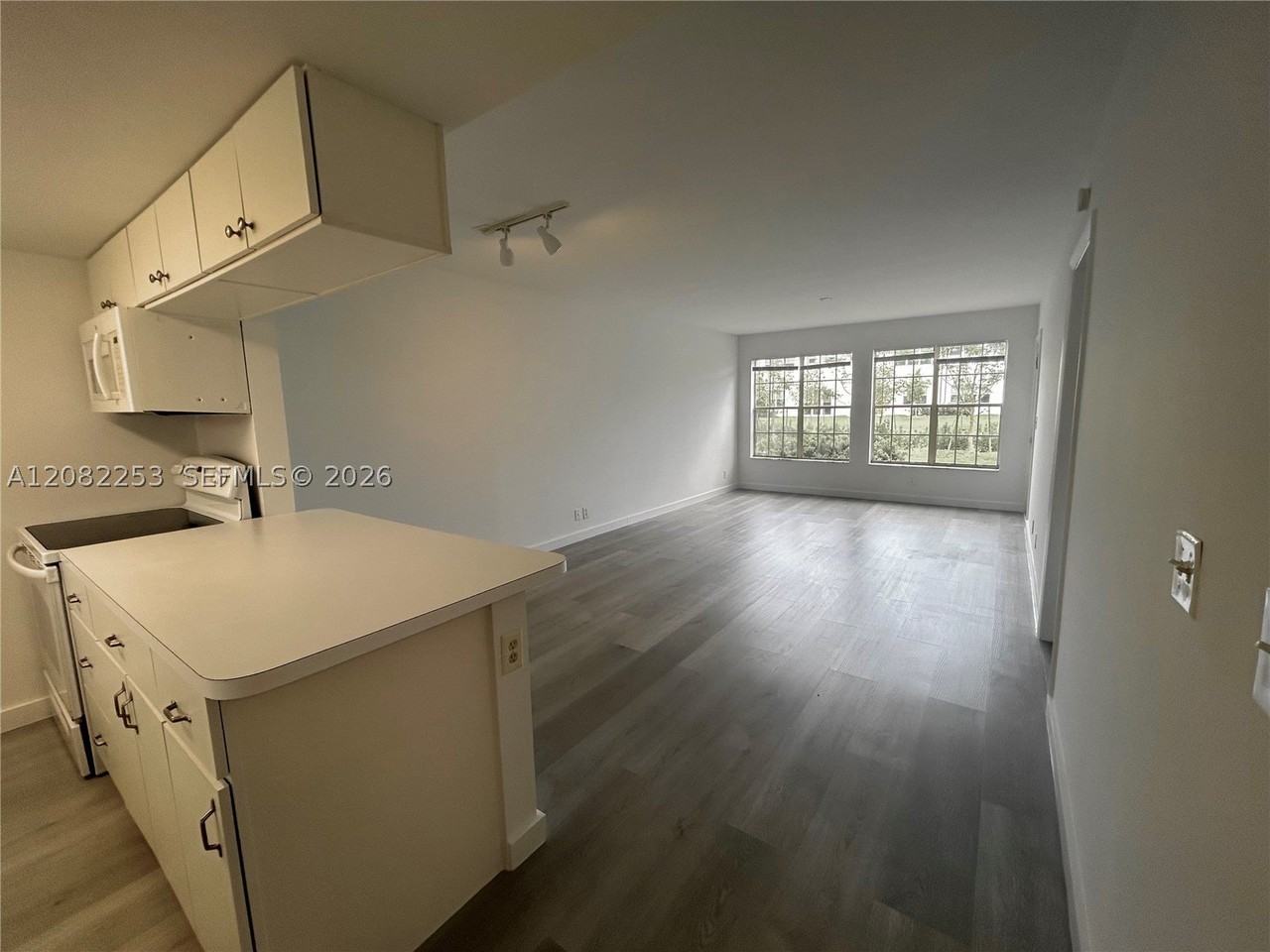 6324 La Costa Dr #B - Photo 7 of 30