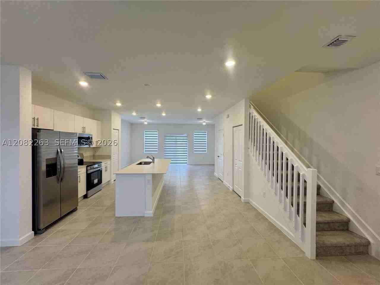 124 Se 10 Ct #124 - Photo 5 of 37