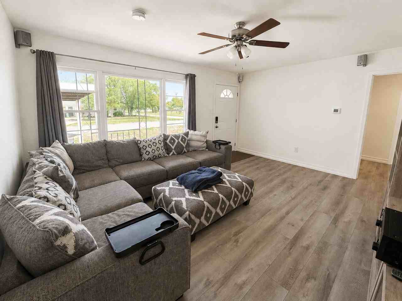 4117 30th St - Photo 3 of 23