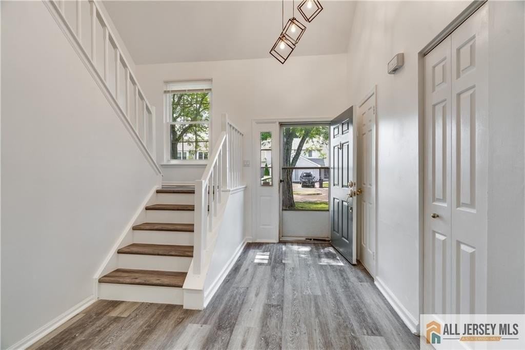 130 Winchester Way - Photo 6 of 44