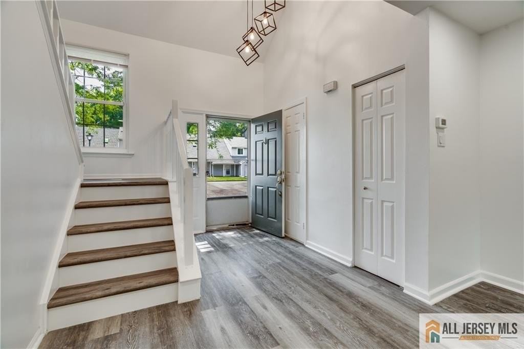 130 Winchester Way - Photo 7 of 44